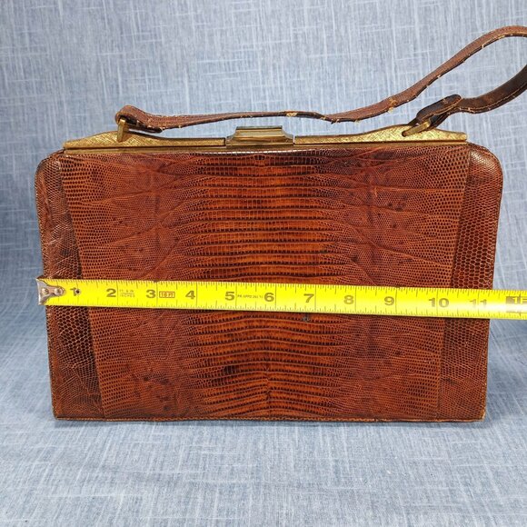 1950s Vintage Alligator Square Box Purse by Sydney of California - Picture 8 of 9
